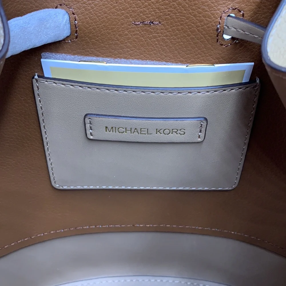 MICHAEL KORS REED MEDIUM BELTED BACKED MESSENGER CROSSBODY CAMEL COLOR - Picture 10 of 12